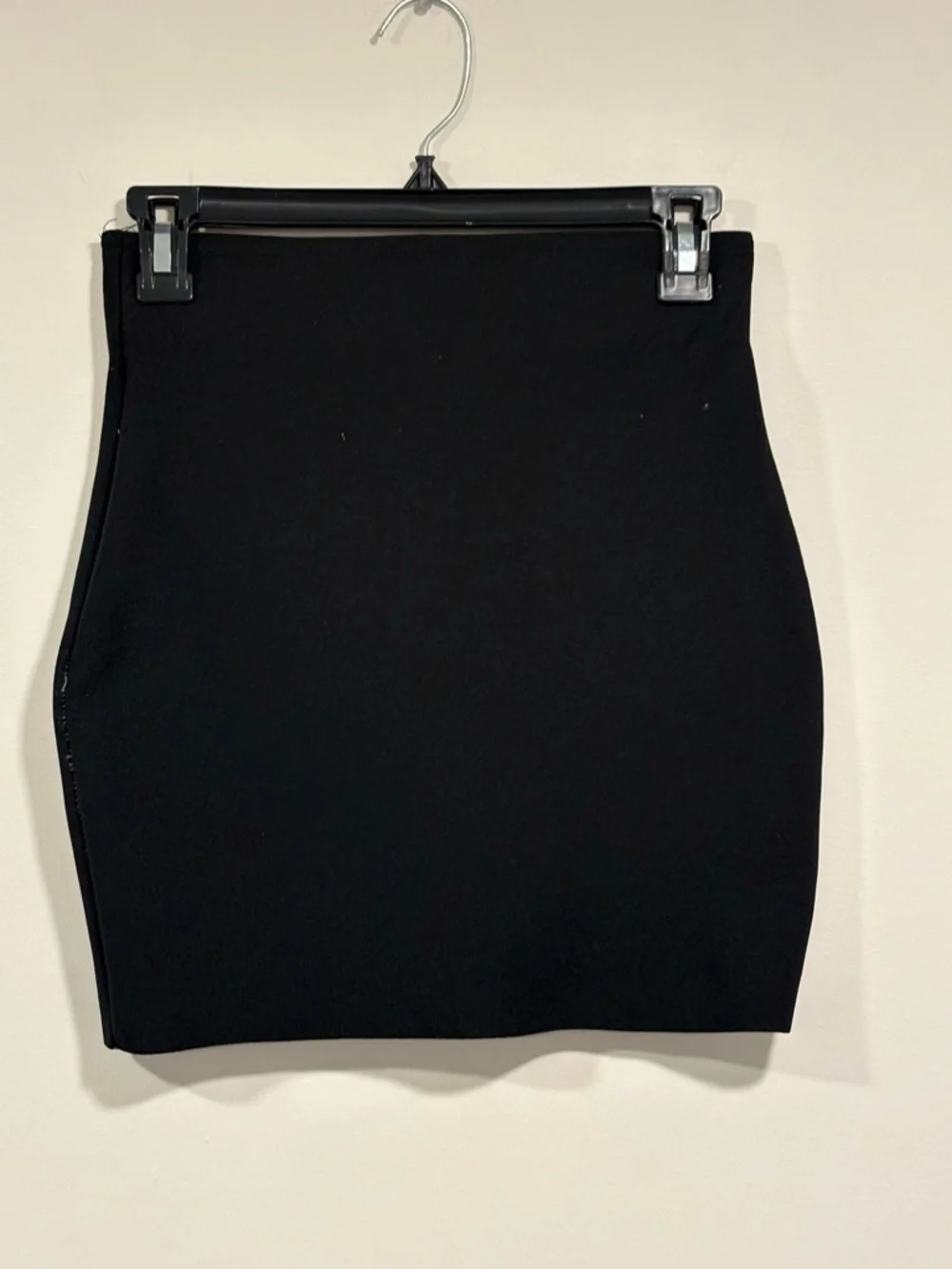 Classic Black High-Rise Pencil Skirt - Picture 3 of 4